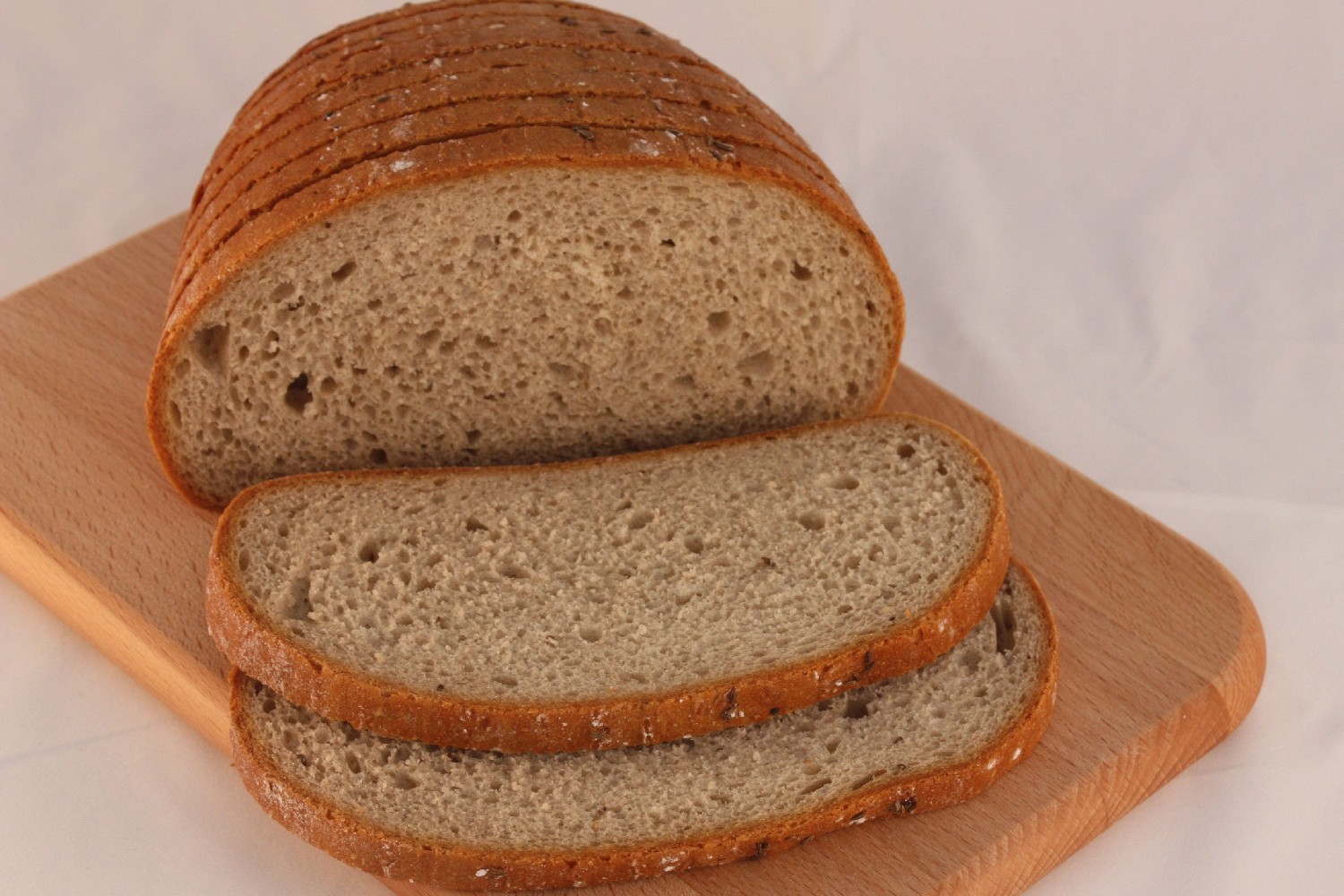 Chléb pšenično-žitný 1200 g krájený, baleny